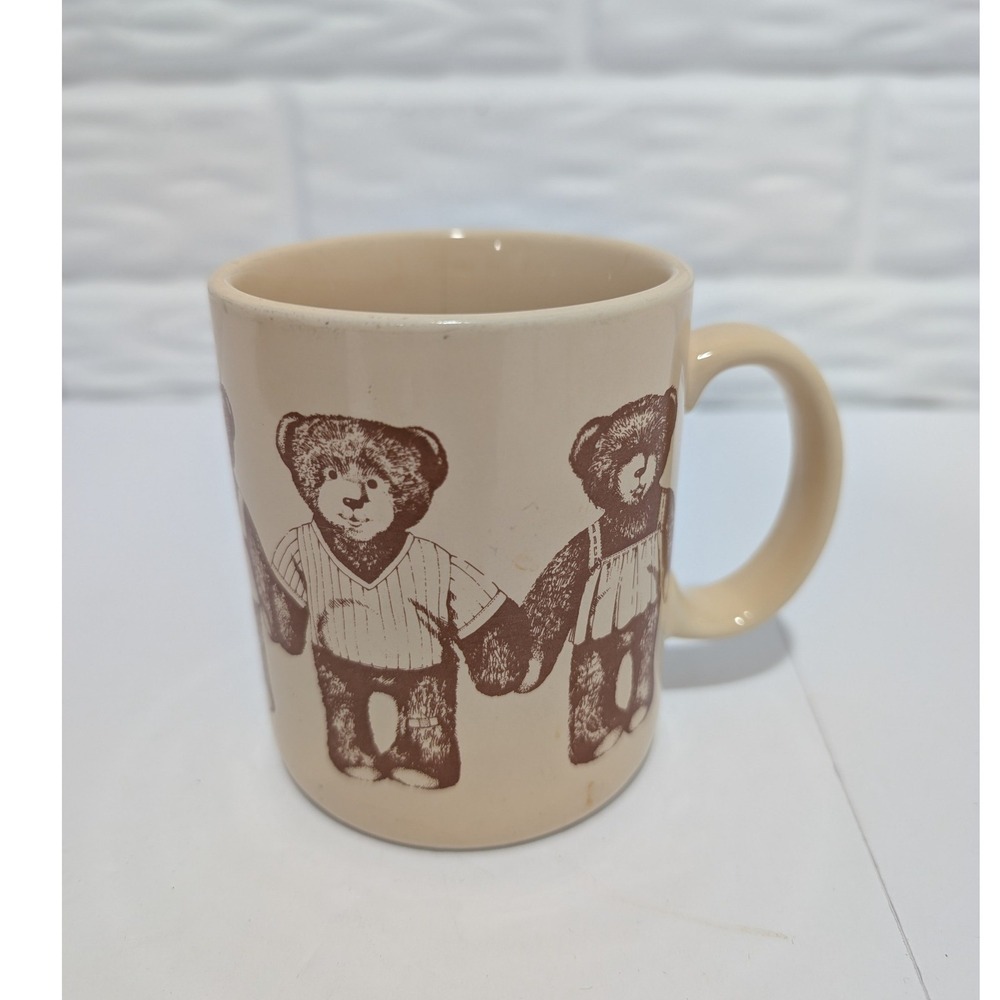 Vintage Hallmark Teddy Bears Holding Hands Coffee Mug i Mugs Japan Cream Brown